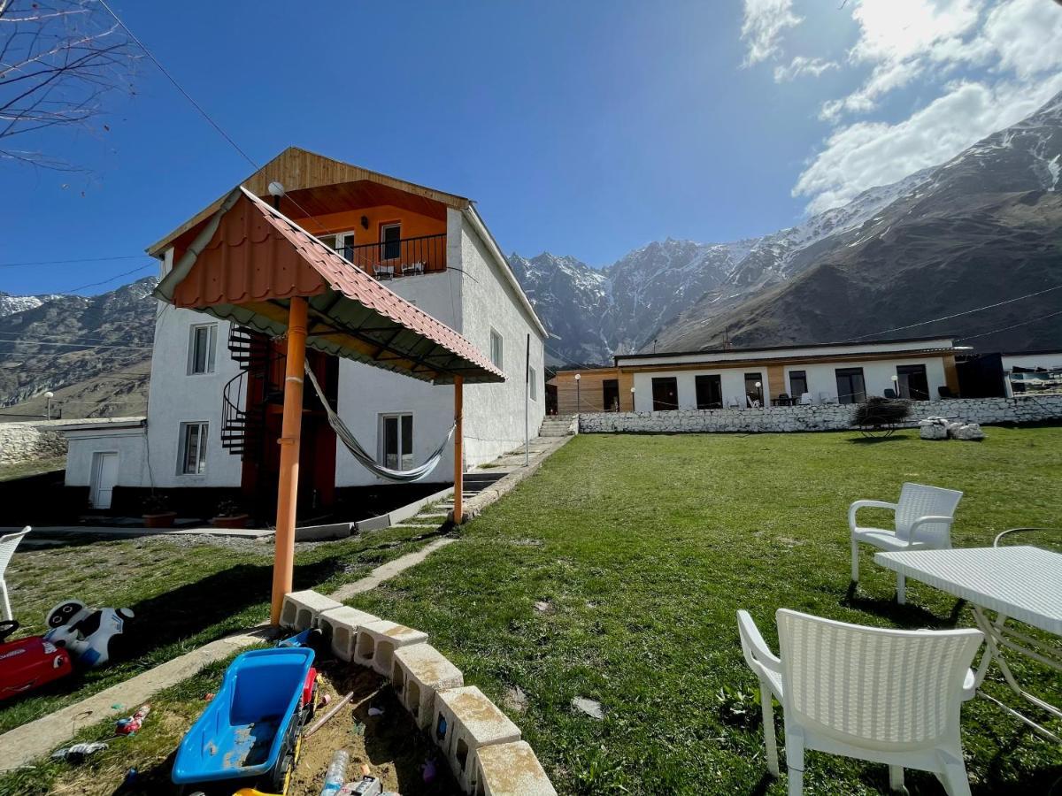 Hotel Noa Kazbegi Bagian luar foto