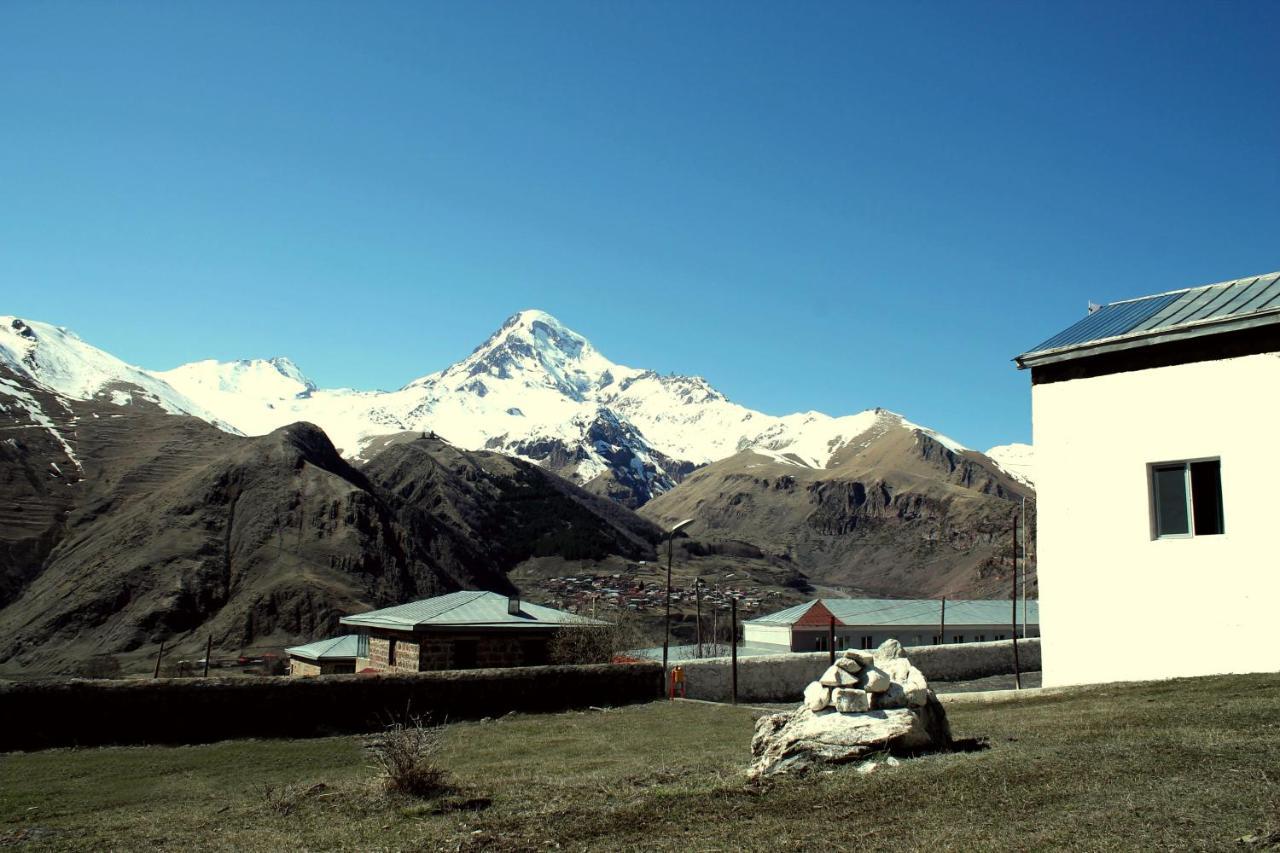 Hotel Noa Kazbegi Bagian luar foto