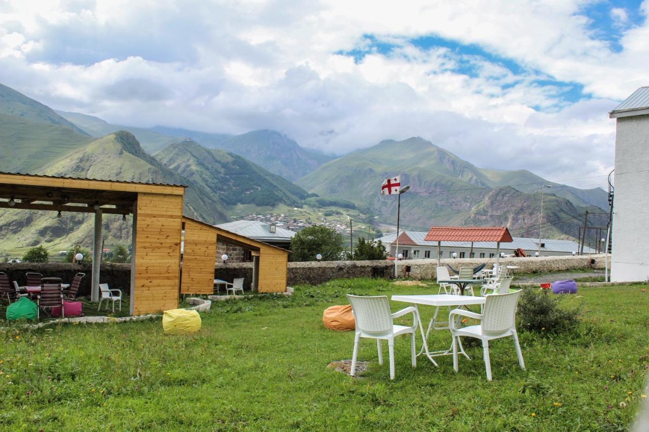Hotel Noa Kazbegi Bagian luar foto