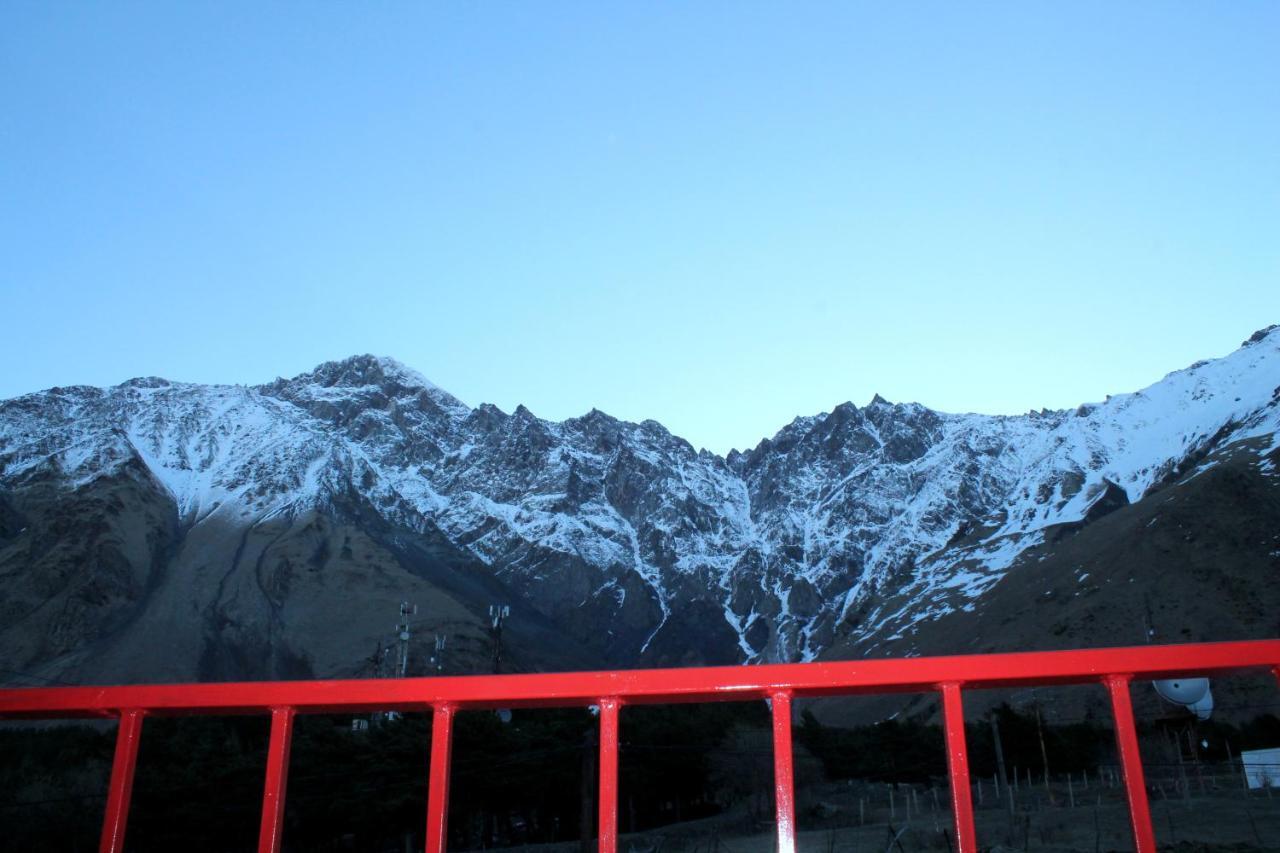 Hotel Noa Kazbegi Bagian luar foto